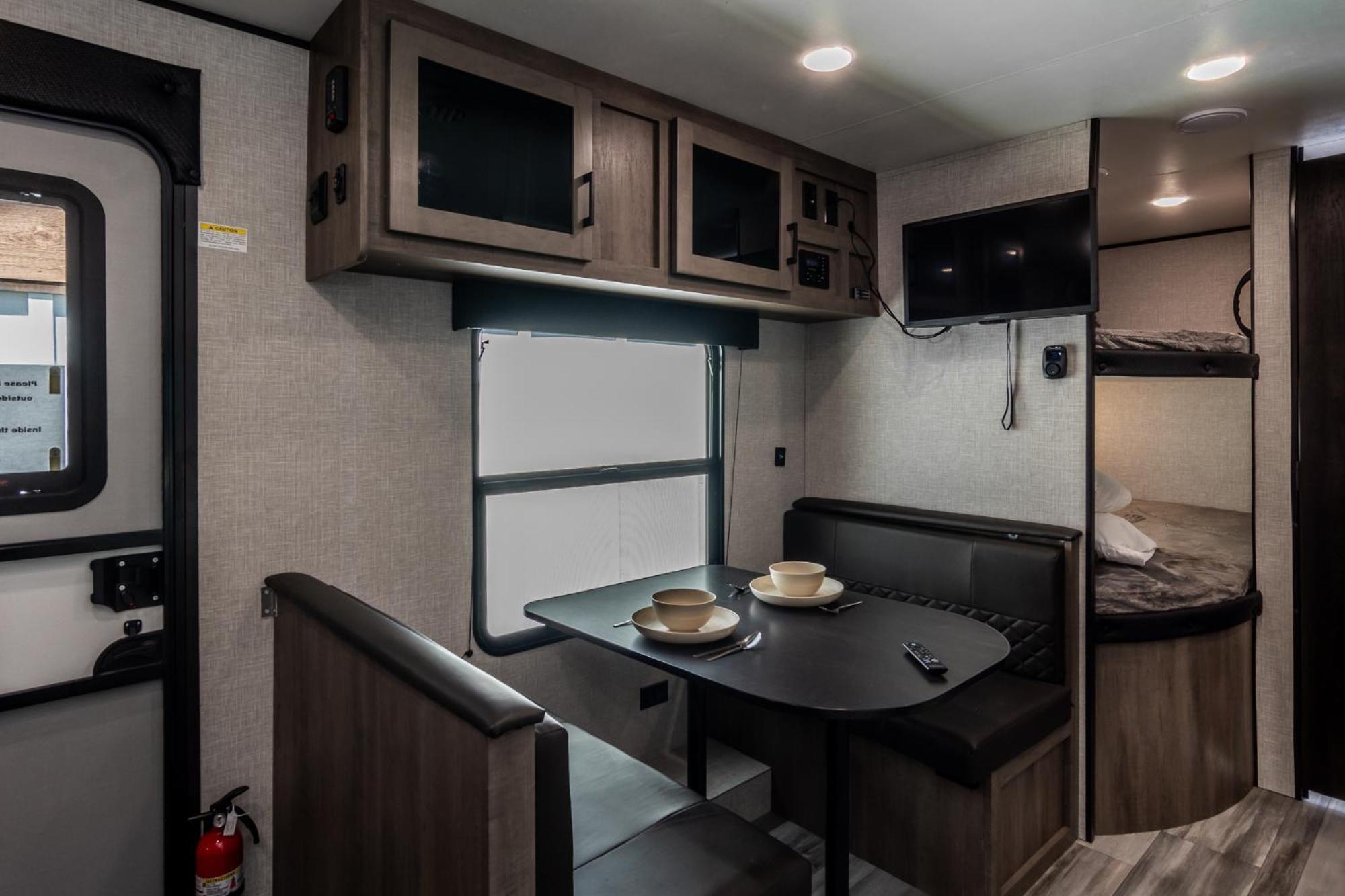Chic Rv Retreat, Stunning Yard In Roseburg Hotel Luaran gambar