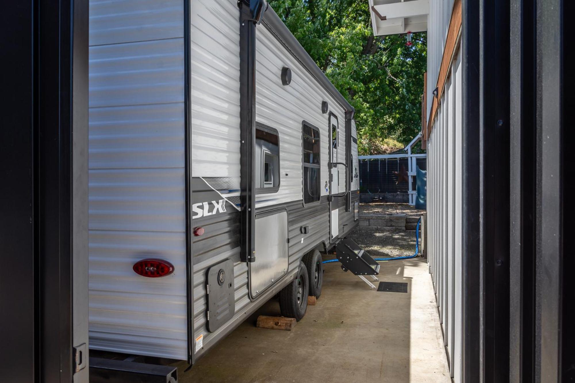 Chic Rv Retreat, Stunning Yard In Roseburg Hotel Luaran gambar