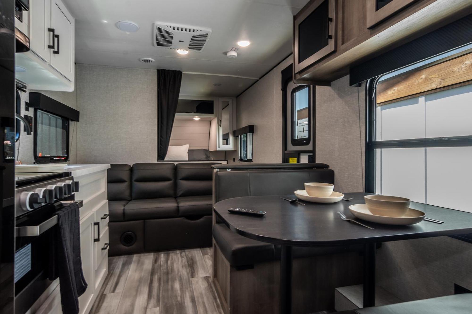 Chic Rv Retreat, Stunning Yard In Roseburg Hotel Luaran gambar