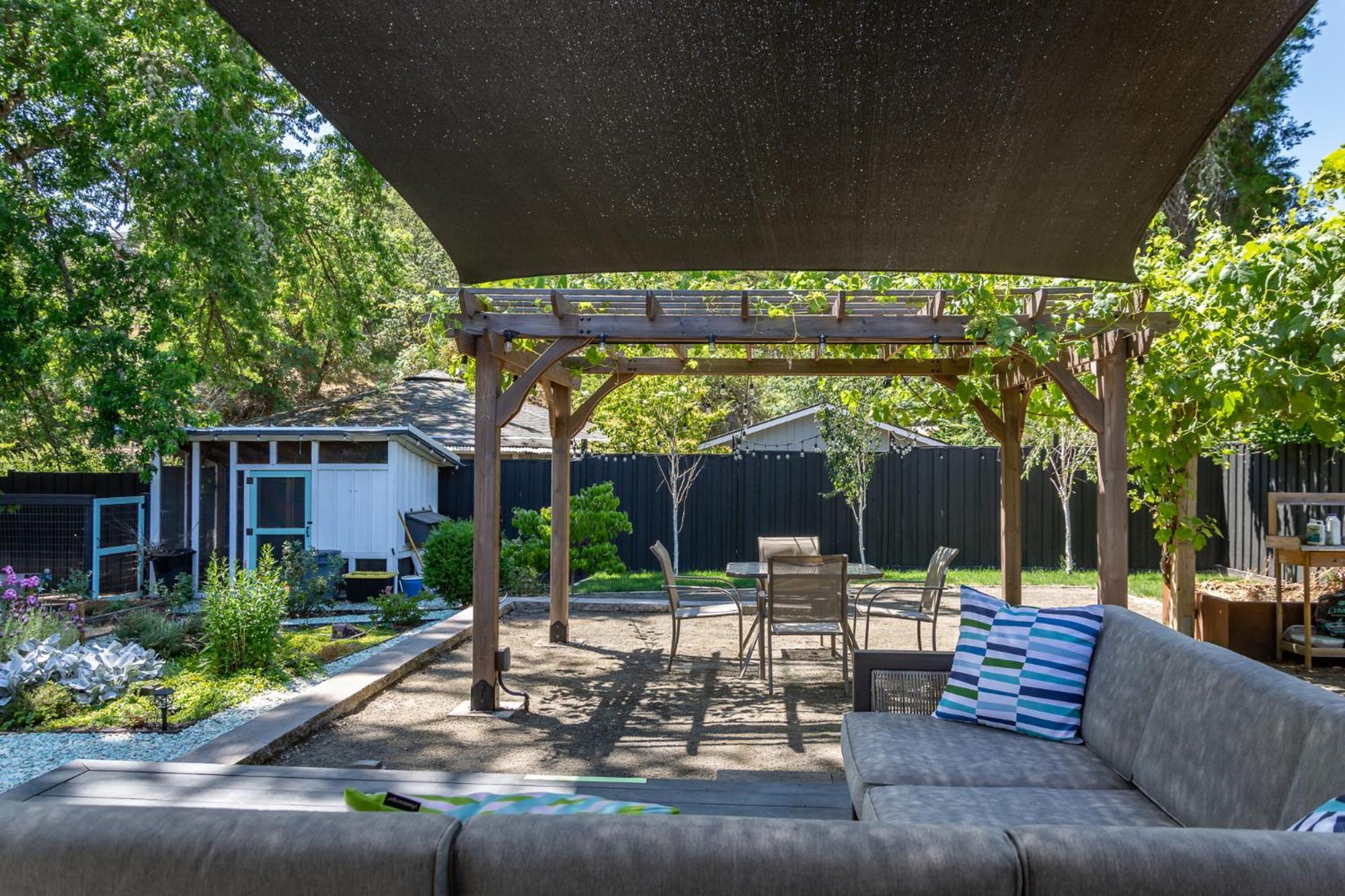 Chic Rv Retreat, Stunning Yard In Roseburg Hotel Luaran gambar