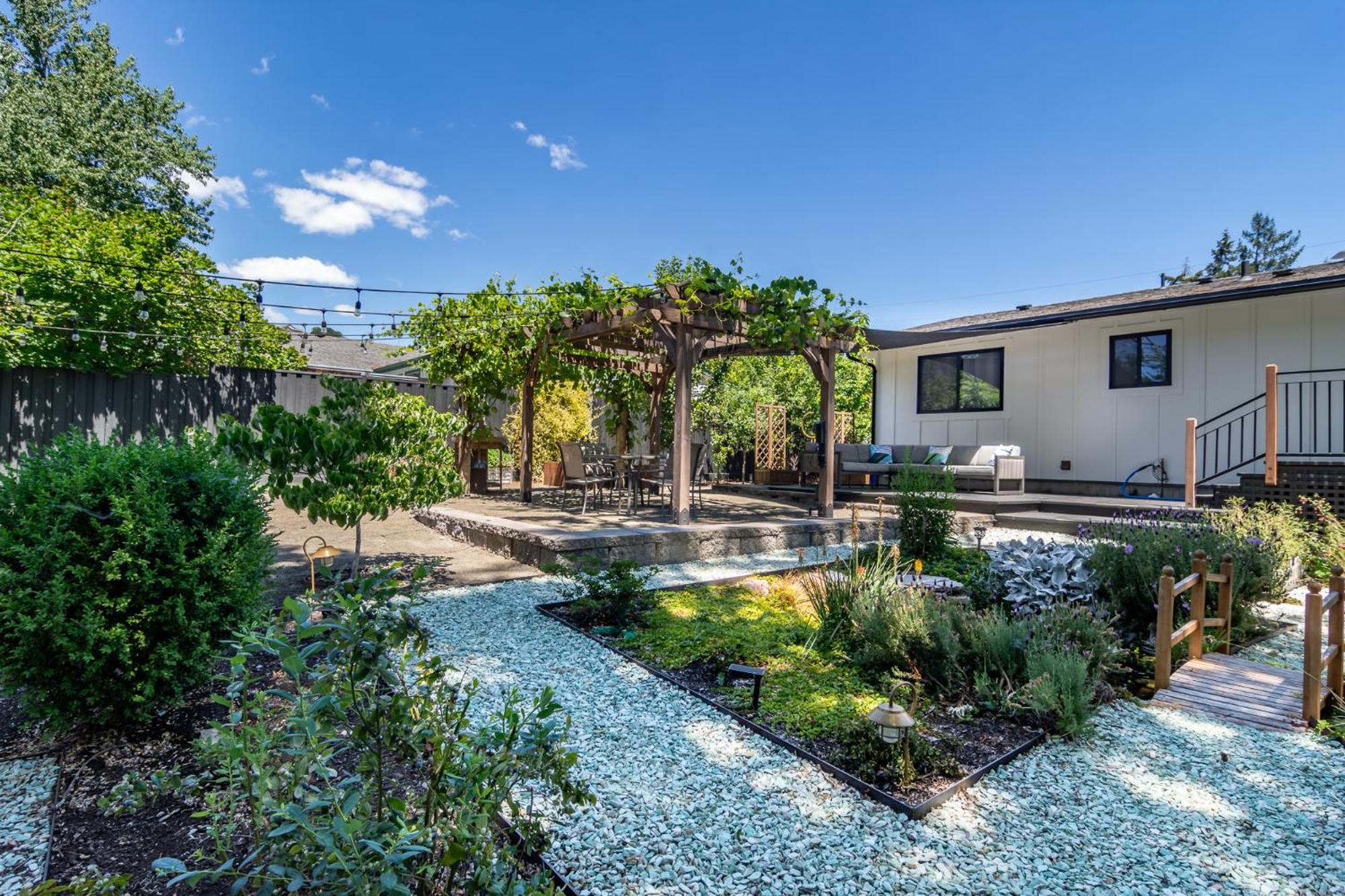 Chic Rv Retreat, Stunning Yard In Roseburg Hotel Luaran gambar