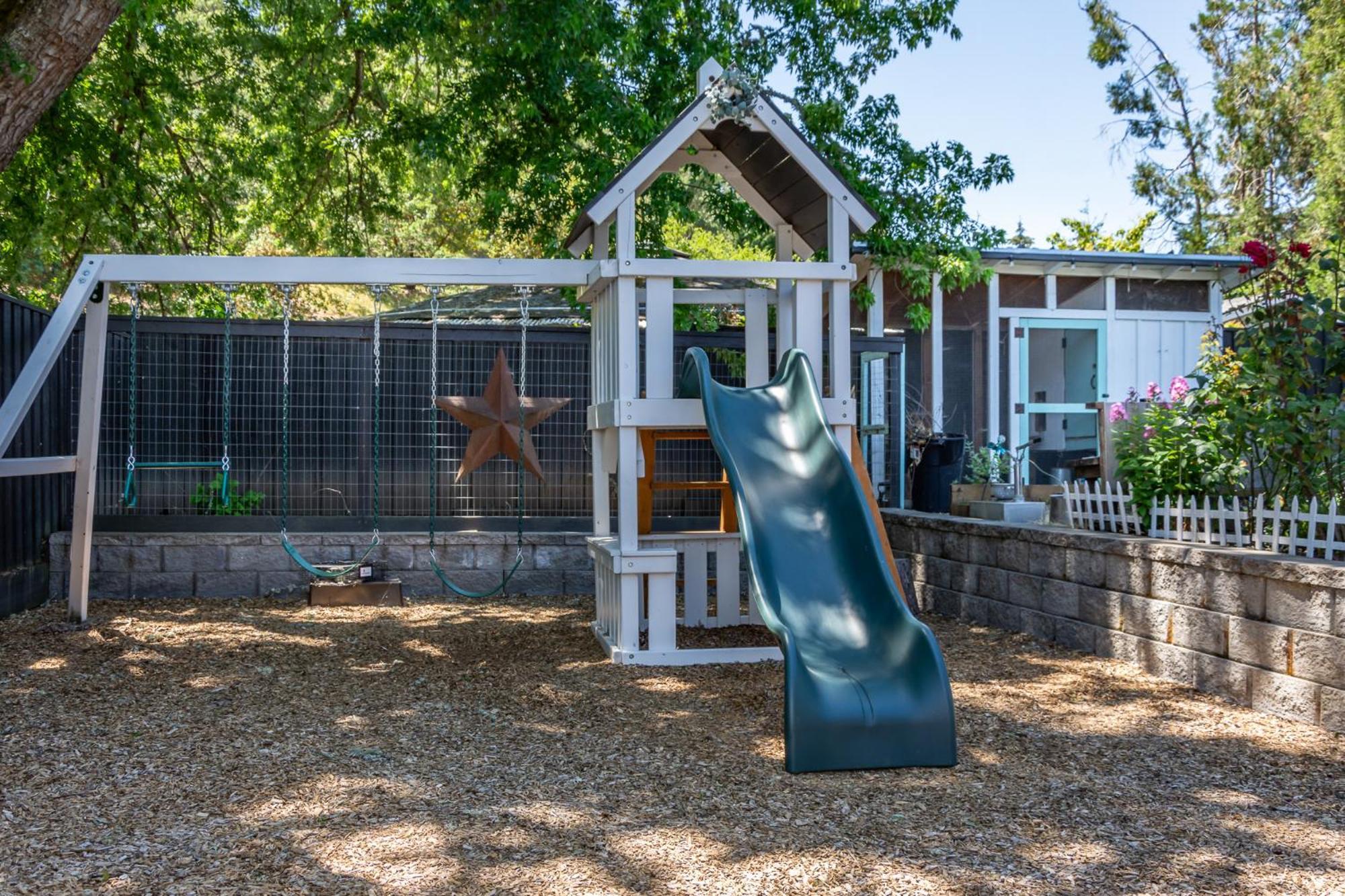 Chic Rv Retreat, Stunning Yard In Roseburg Hotel Luaran gambar